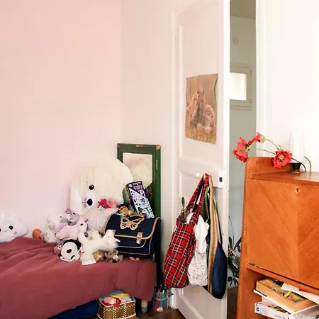Charming Triplex With Garden * パリ